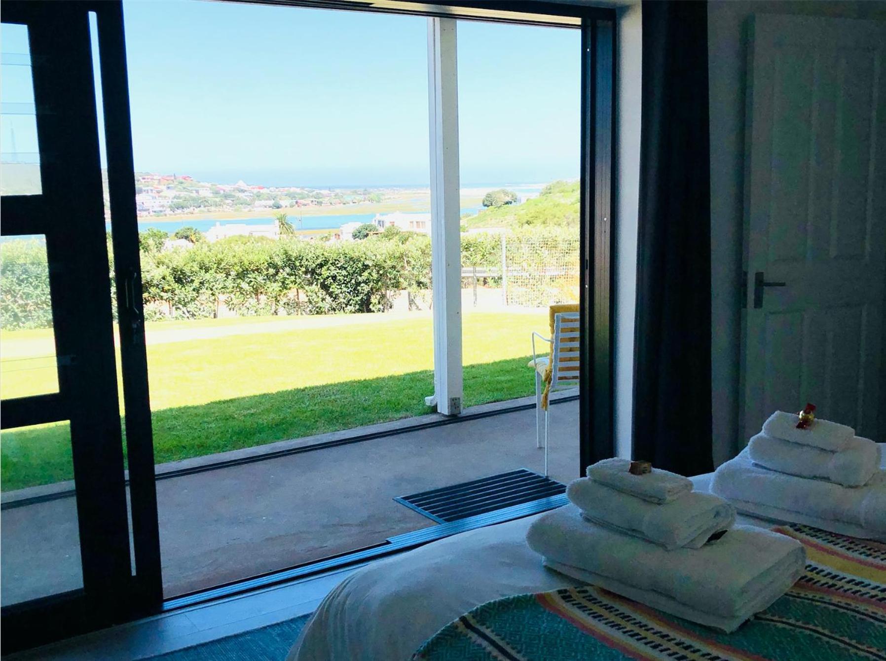 Karee Manor Guesthouse Stilbaai Ruang foto